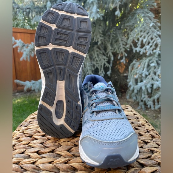 New Balance 680 V5 Running Shoes Sneakers Youth size 5 fit Women US size 7 - Picture 10 of 10